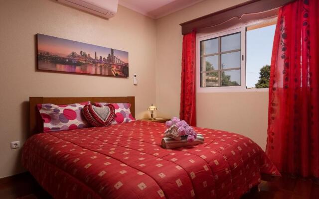 Paradise House Calheta