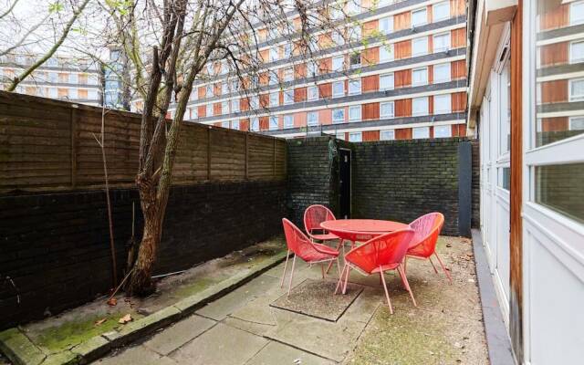 The Kennington Park Crib - Lovely 2bdr Flat With Garden