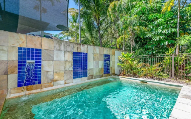 Seascape Holidays at Seascape Temple