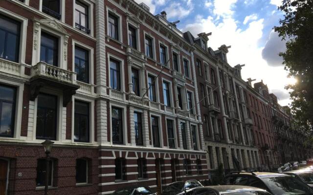 Vondelparkmuseum B&B