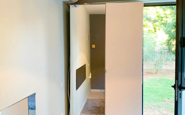 Confidential apartment, Prime Location