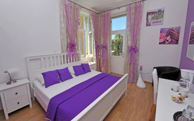 Nirvana Luxury Rooms