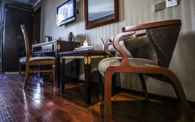 Rome Love Hotel