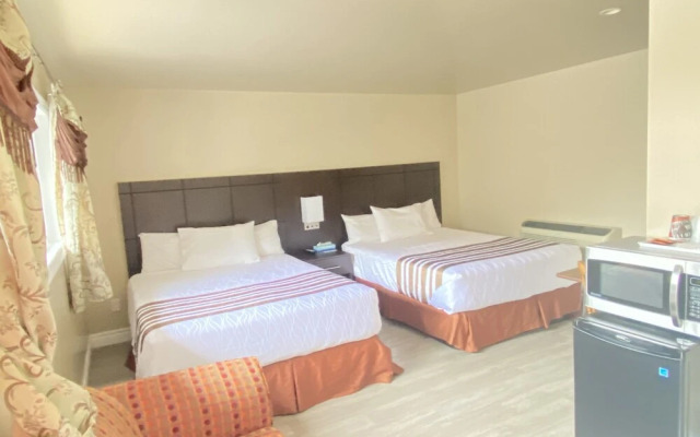 Silver Maple Motel