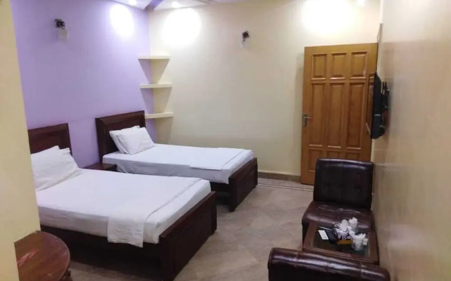 Red Lagoon Guest House