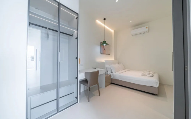 Pool villa with slide karaoke kitchen