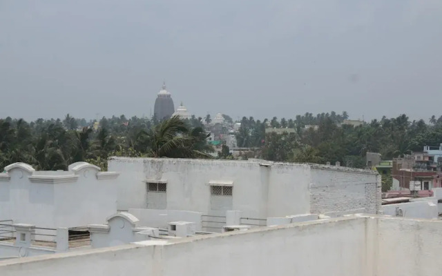 Reba Beach Resort - Hostel