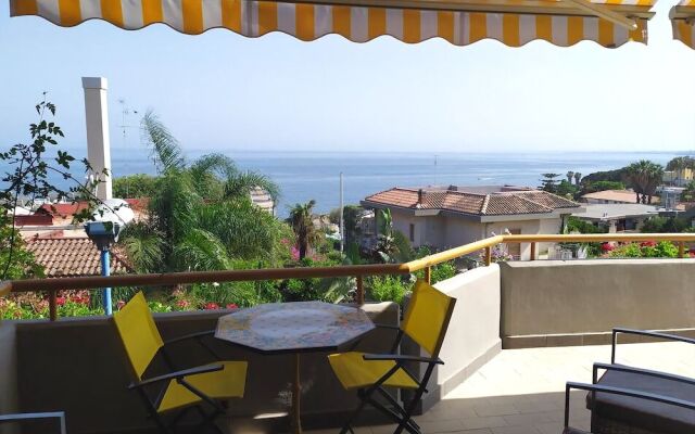 Nero Basalto Azzurro Mare