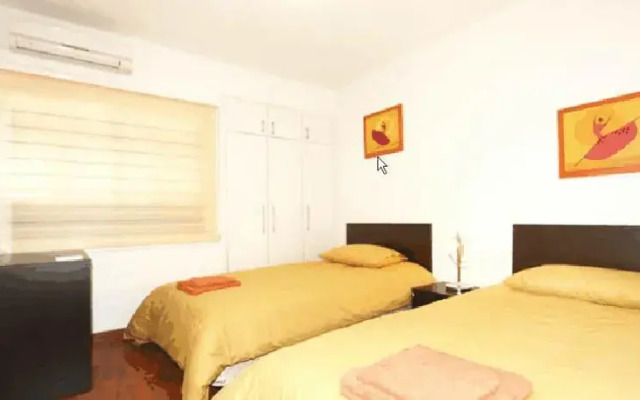 Rita Court Apartment