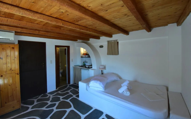 Petra Holiday Village