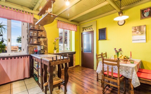 Nice Home in Lovran With 3 Bedrooms and Wifi