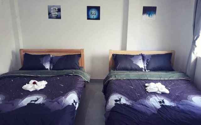 The 1987 Dalat House