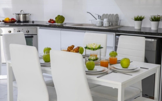 Larnaca Finikoudes Suite 405