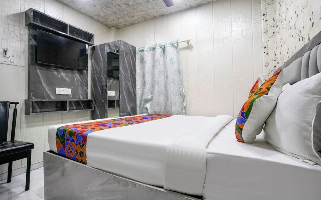 Fabhotel Hans Residency