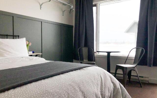 The Bayview Motel - Fort Frances, ON - Lakeside Motel