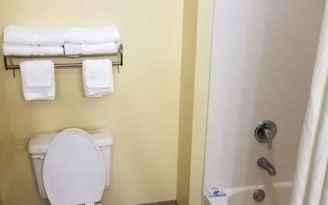 SureStay by Best Western Groves