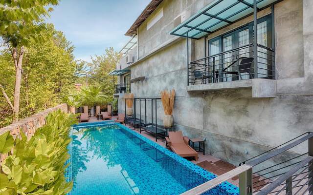 Lot 33 Boutique Hotel