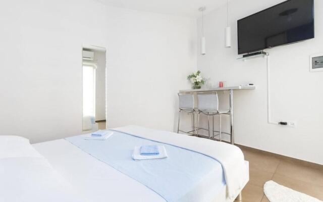 Guest House Varos
