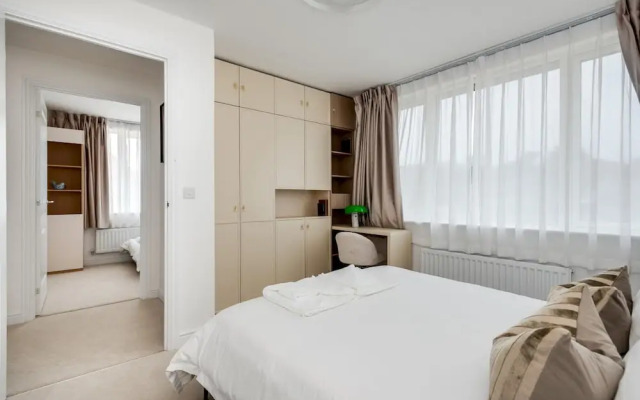 Tranquil 4-bed Oasis Modern Chic