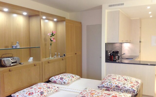 Castagnola (Utoring) 9015