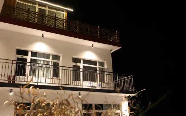 Shanli Renjia Hostel