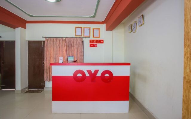 OYO 414 Hotel Om