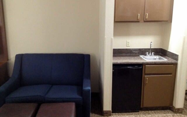 Holiday Inn Express Junction City