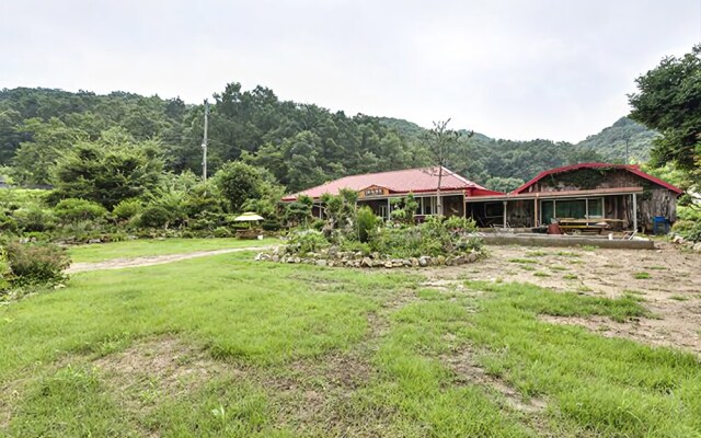 Yeoju Haneuljeongwon Pension