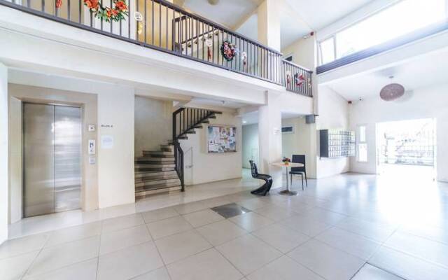 RedDoorz Plus near CK Square Cainta