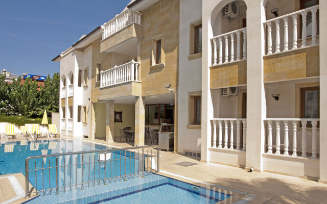 Dinara Hotel