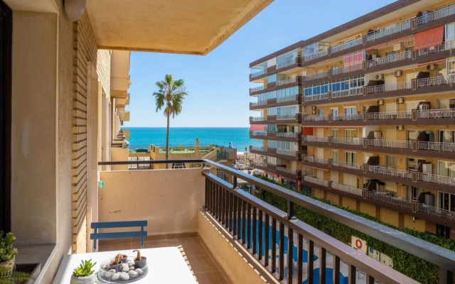 Estupendo piso en primera linea de playa; RONDA IV