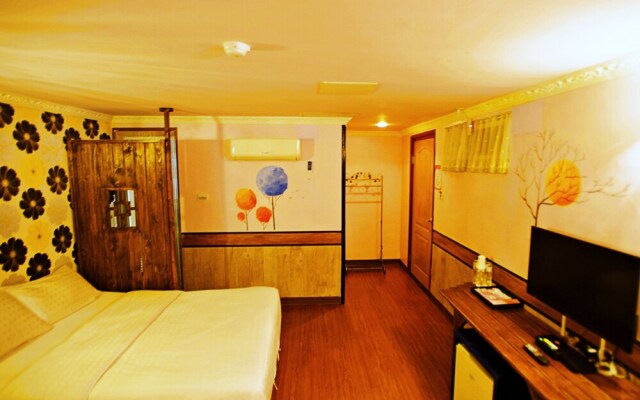 Bay Romance Guest House
