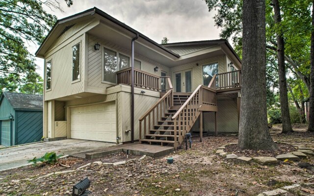 Modern Montgomery Escape w/ Game Room & Porch