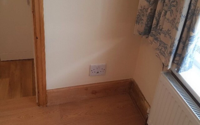 Holmbury Gardens B&B