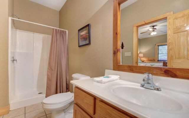 Moonlight Theater Lodge