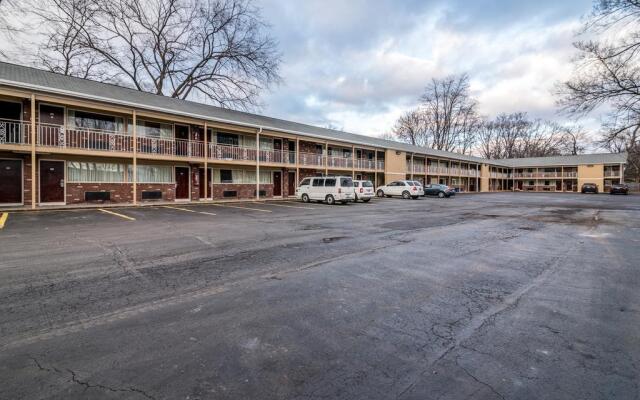 Super 8 Albany