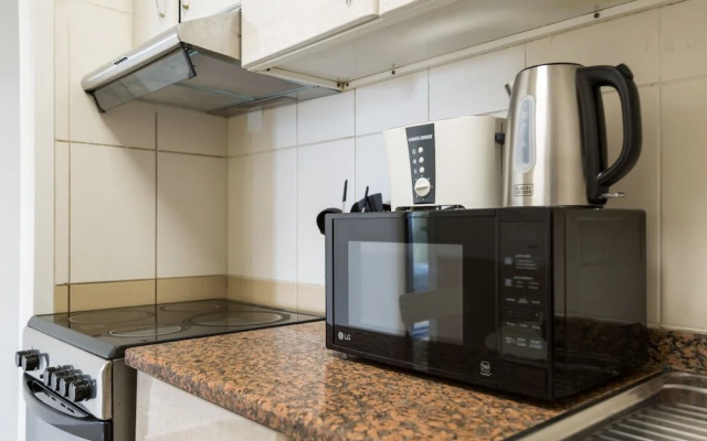 Lake City Tower by HiGuests Vacation Homes