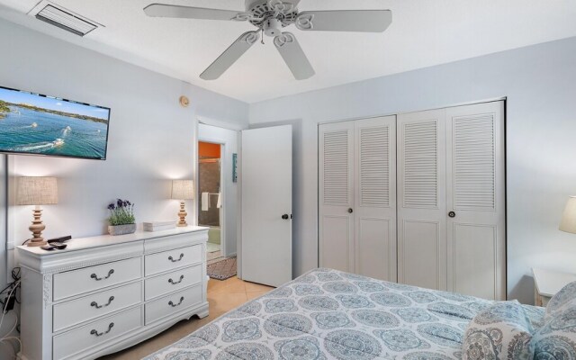 Serenity On Sutton 2 Bedroom Townhouse by RedAwning