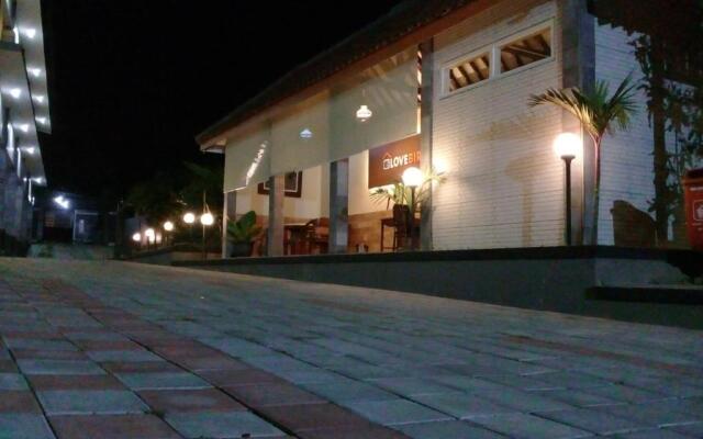 Wisma Lovebird