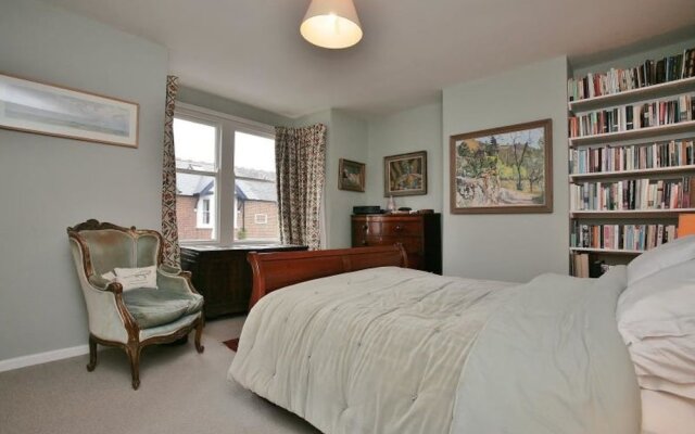 Large 4 Bed House in the Heart of Oxford