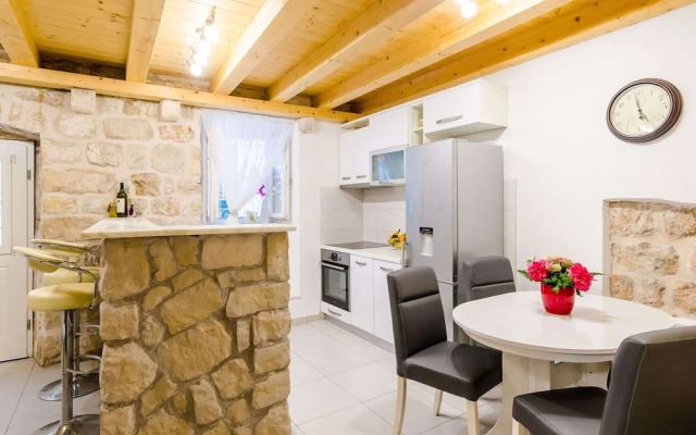 Apartment Little Star II - Two-bedroom Apartment With City View