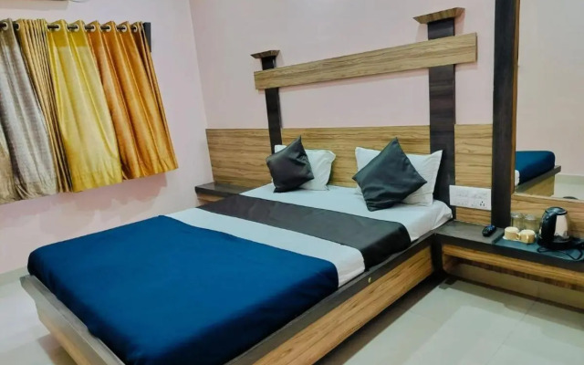 Hotel Sai Laxmi