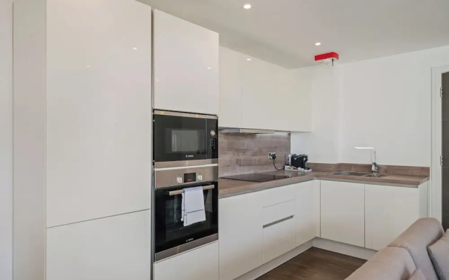 Modern 1-Bedroom Flat in Central London