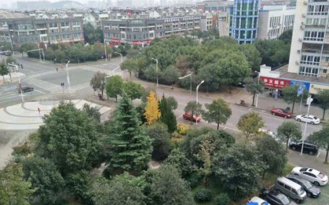 Elan Hotel Yuyao Wanda Square