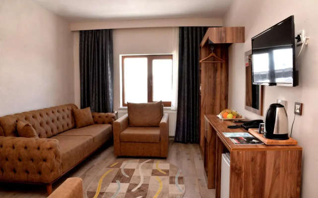 Zumrut Palas Hotel