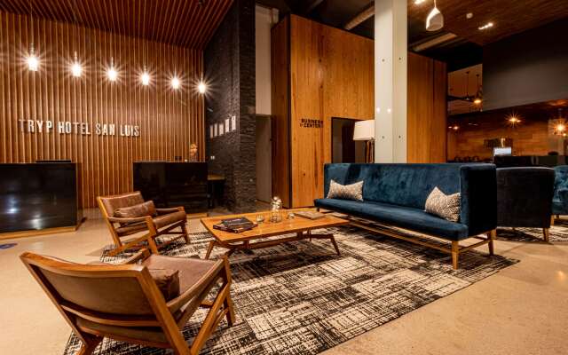 TRYP by Wyndham San Luis Potosi Hotel & Suites