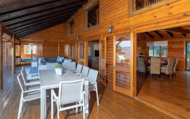63 Milkwood