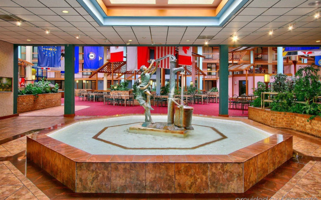 MCM Grande Hotel & Fun Dome