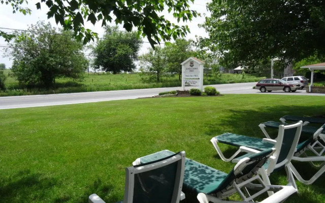 Amish Country Motel