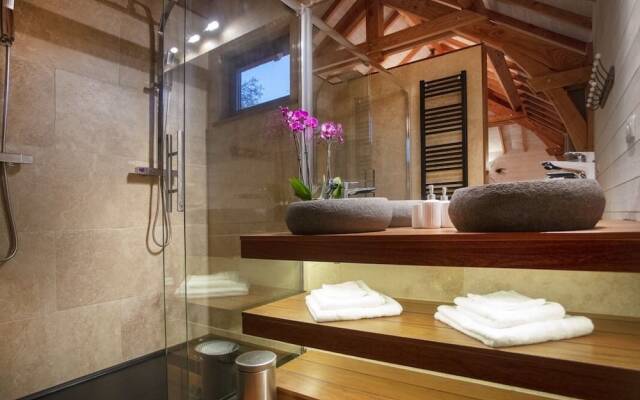 Cabane de Prestige avec Jacuzzi et Sauna privatifs